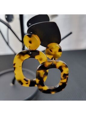Shades of Brown Acrylic Tortoise Square Hoop Earrings (#E5)